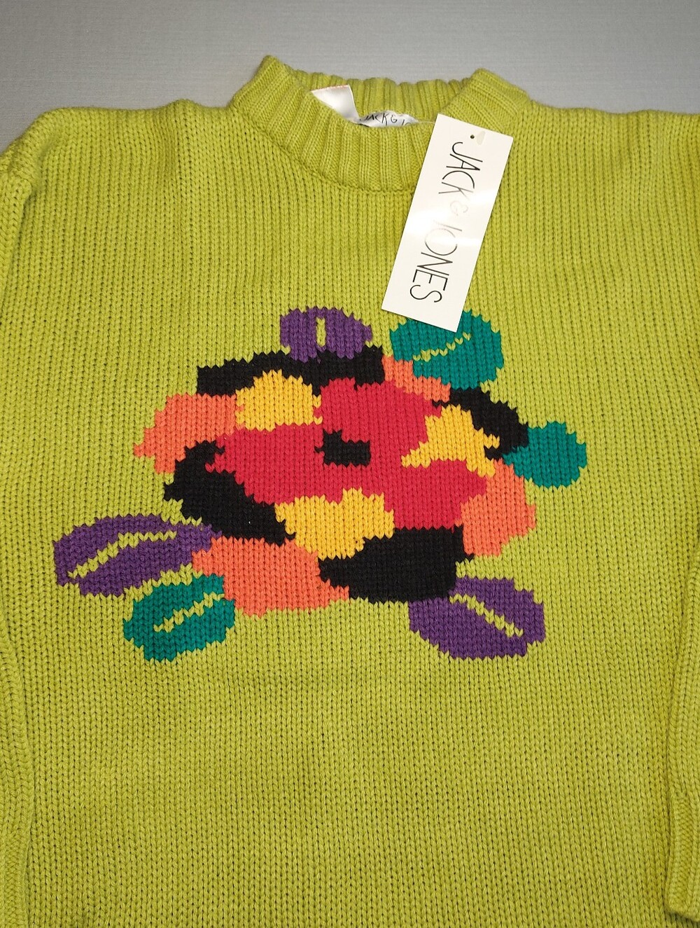 Jack & Jones Vintage 80s Knit Green Floral Pop Art Womens Sweater, Medium, NWT